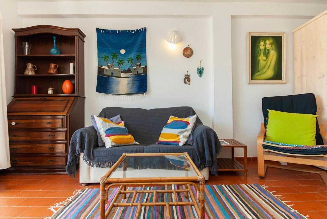 B12 - Pool And Sun Apartment